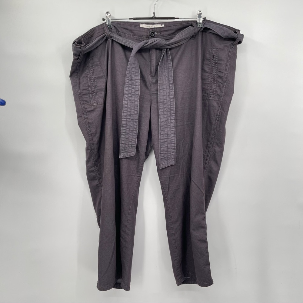 Torrid 24 First At Fit Cropped Pants Womens Dark Grey Belted High Rise Utility